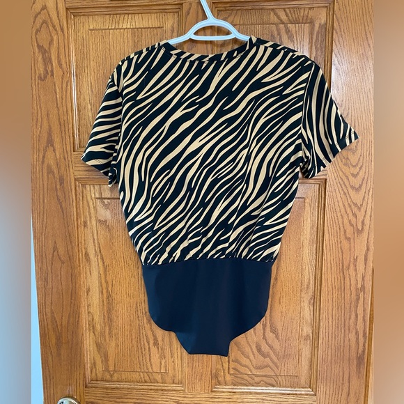 Smash & Tess t-shirt bodysuit BOGO - Picture 3 of 3